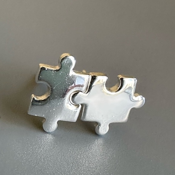 Sterling Silver Simple Stud Jigsaw Puzzle Piece Earrings - Picture 8 of 9
